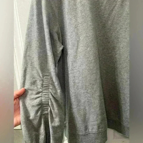 Calvin Klein Gray Crewneck Women's XL - Picture 2 of 4